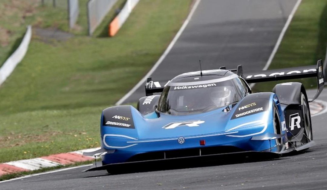 Nürburgring, record elettrico di Volkswagen